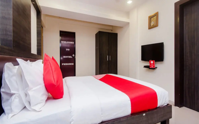 OYO 11855 Phoenix Hotel