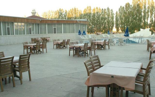 Hotel Yiltok