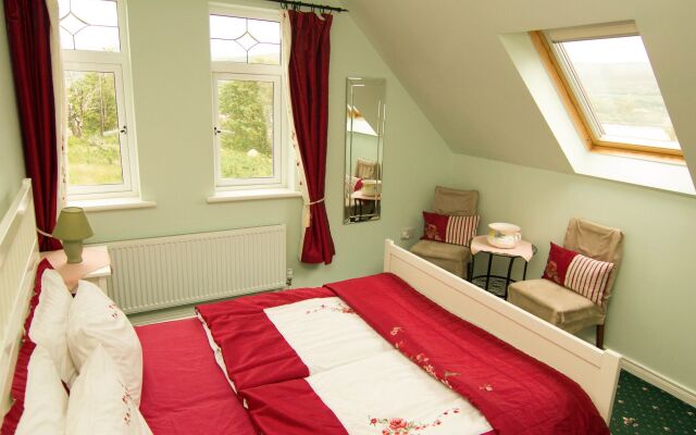 Eagles Nest Bed & Breakfast