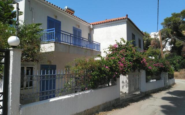 Rigos House at Askeli beach, Poros island