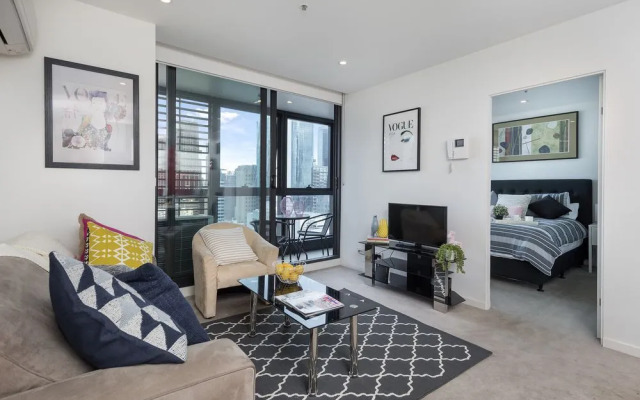 Modern 3 Bdr Apt Sutherland St