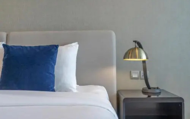 Spectacular Burj Khalifa View Service Apartment