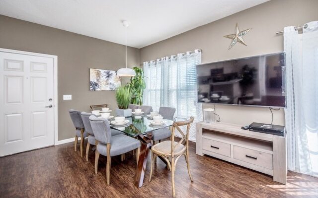 Amazing Townhome! - Lucaya Village - 8951SD