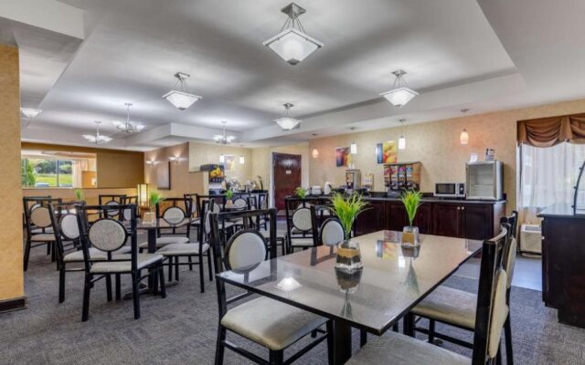 The Independence Inn Charlotte/Matthews Hotel
