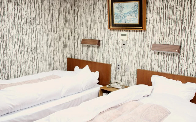 Riverside Hotel Shoei