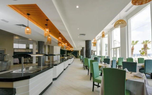 Blue Beach Golf and Spa