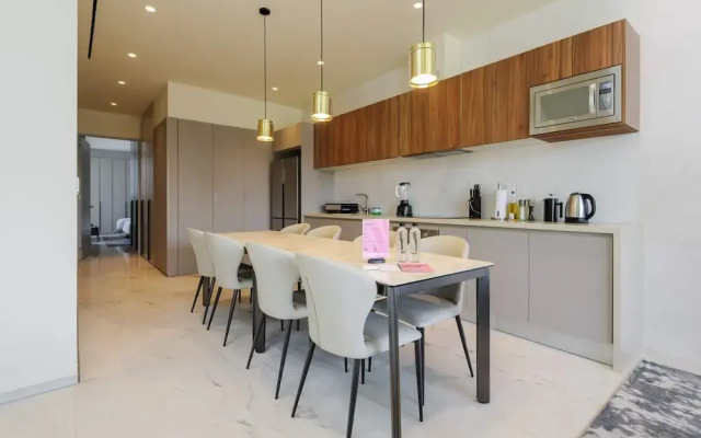 w Prestigious 3BR w Terrace in Polanco