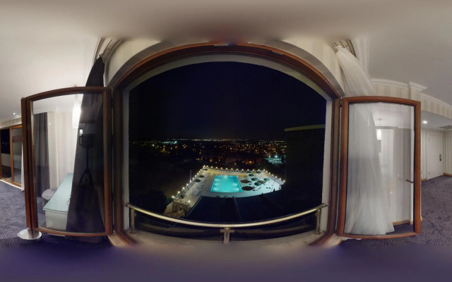 Double Royal Hotel