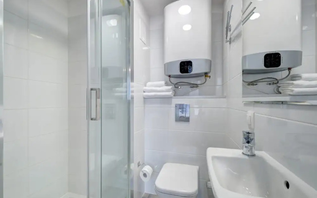 Mini Studio 2 by Grand Apartments