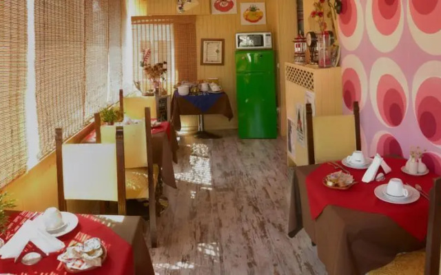 B&B Madam Upstairs