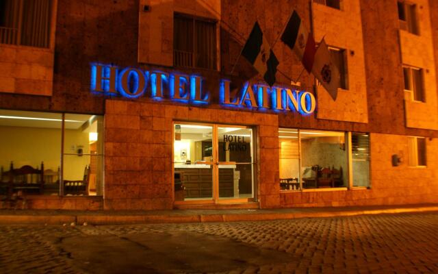 Hotel Latino