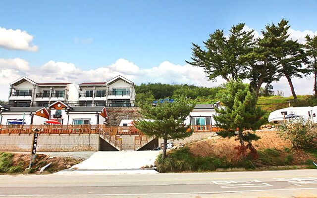 Yeongdeok Ocean Pension