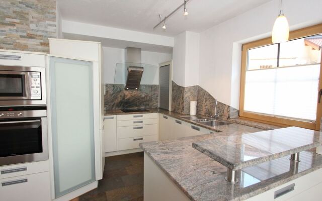 Luxurious Apartment in Mayrhofen With Mountain View