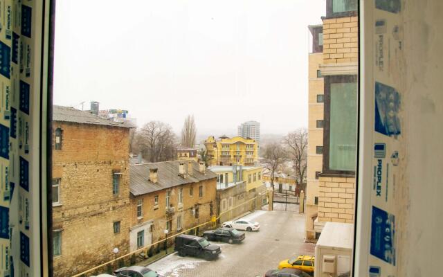 Apartments on Vlasov street 4