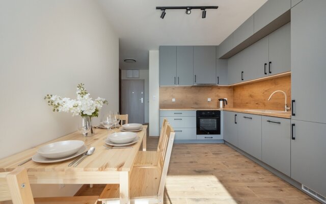 1 Bedroom Apartment Wrocław by Renters