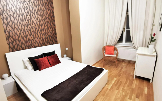 ORANGEHOMES Kalvin Sq 2 bedroom apartment