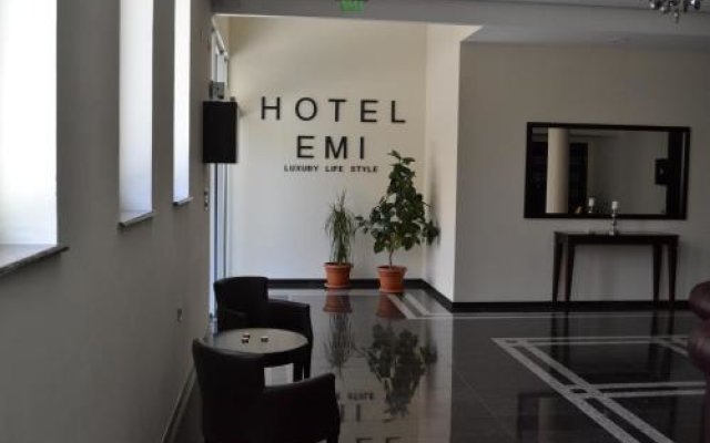 Hotel Emi