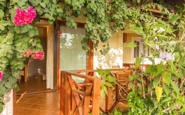 AJP Holidays - Porto Antigo 2 Beachfront Apartment