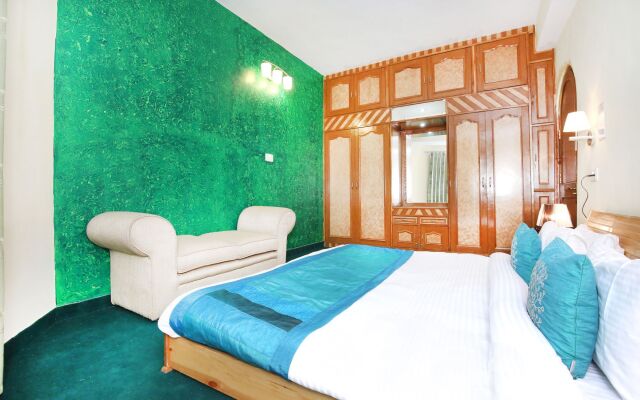 Padma Apartments Jakhu by OYO Rooms