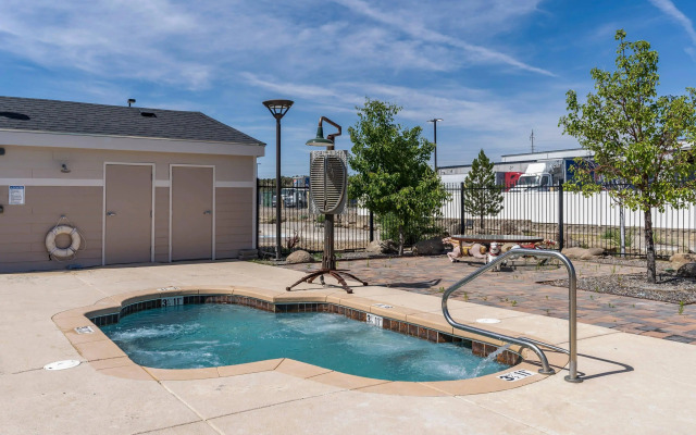 Comfort Inn & Suites