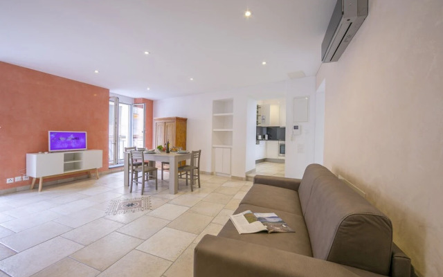 Borgo King Apartment