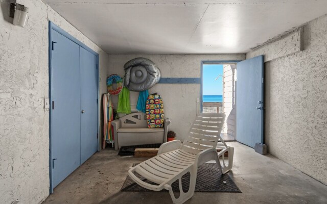 111 The Shores