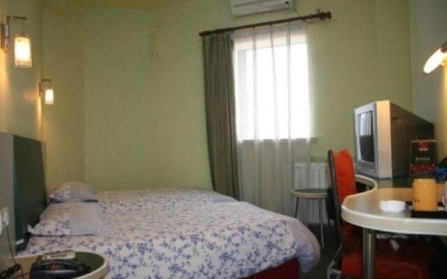 Motel 168 Zhenjiang North Road