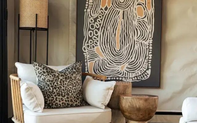 Nzovu Rundu Luxury Camp