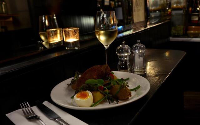 The White Horse & Griffin