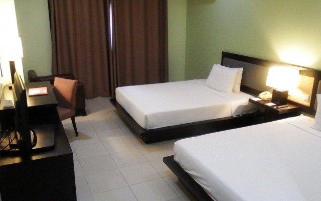 Tanza Oasis Hotel and Resort