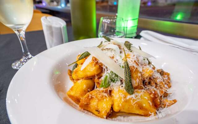 Hospitality Esperance, SureStay Collection by Best Western