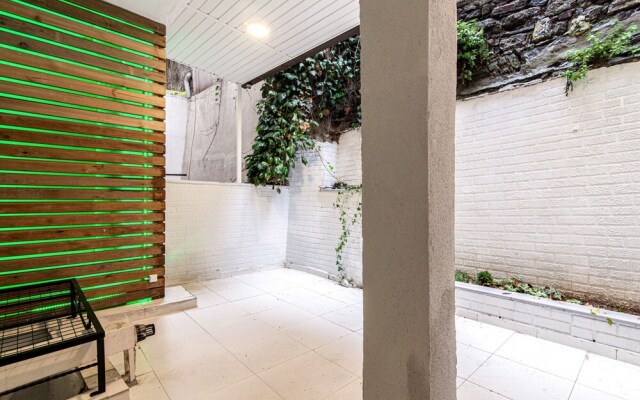 Centrally Located Apartment With Backyard in Sisli