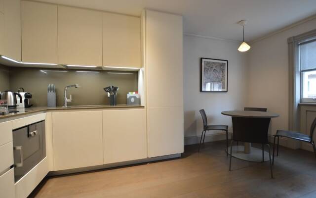 Soho Luxury 1 Bedroom Apartment by Concept Apartments