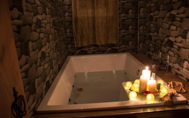 Dharma Luxury & Spa Apartment