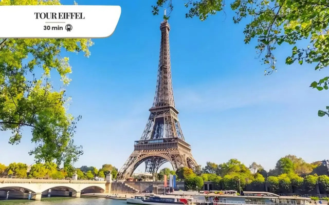 154 Suite Phil 1 BDR with Terrace Paris