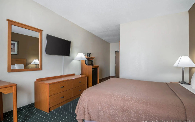 Quality Inn Coralville - Iowa River Landing