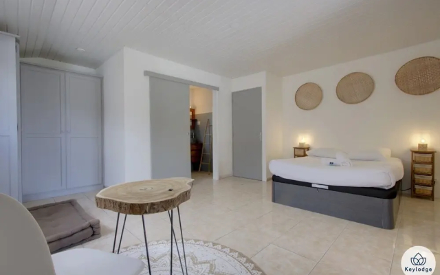 Villa Jacinthes - 250m2 à Saint Denis