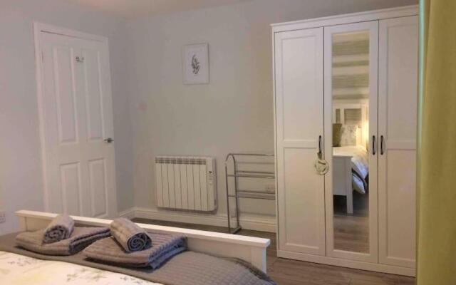 Modern 2 Bed Apartment