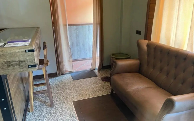 OYO 90368 Jono's Place Guesthouse