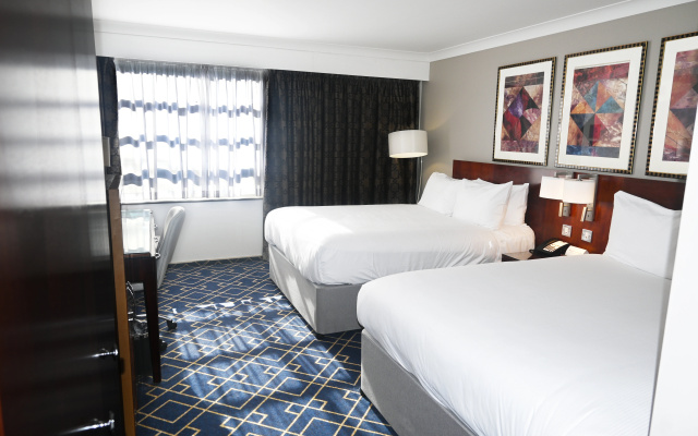 Crowne Plaza Liverpool - John Lennon Airport by IHG
