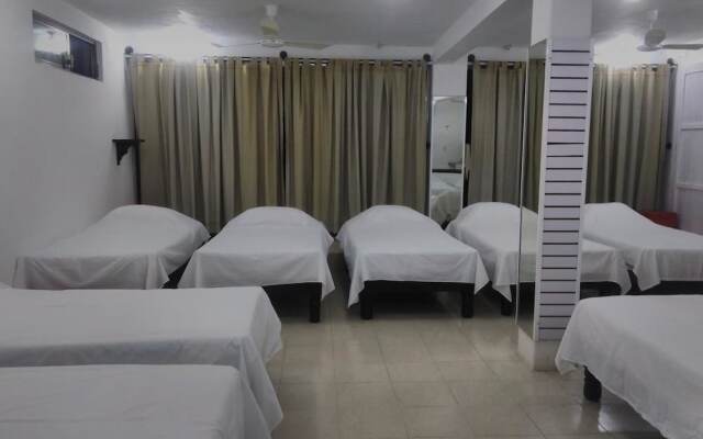 Hostal Frida - Adults Only