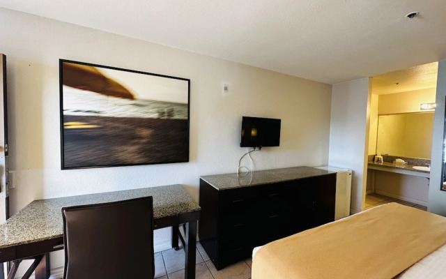 Casa Blanca Express & Suites Cypress Buena Park - Anaheim Area