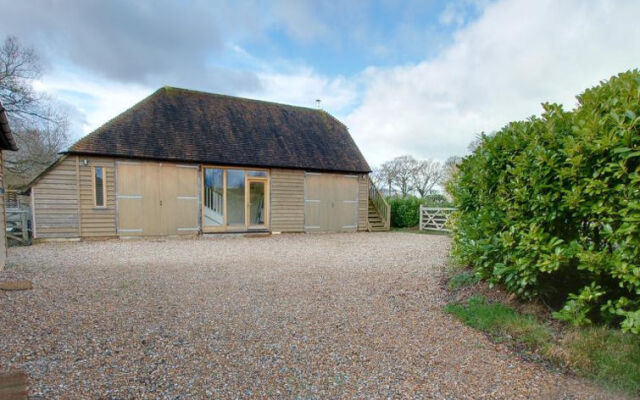 Holiday Home Methersham Oast Barn