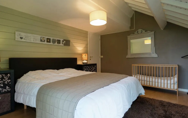 Cozy Cottage with Hot Tub, Sauna, Hammam