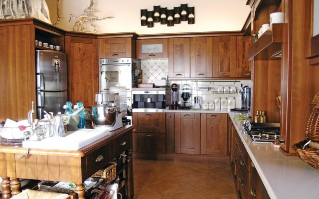 Nice Home in Skaloma Nafpaktos With Wifi and 4 Bedrooms