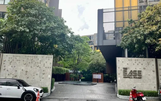 The Base - New Studio Great Location, Shared Pool