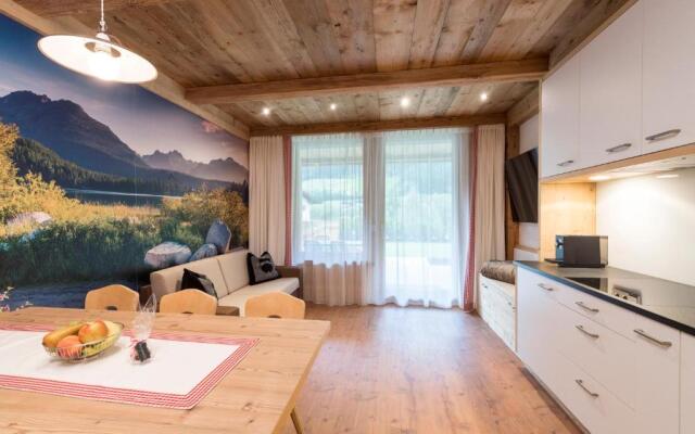 Aurina Lodges