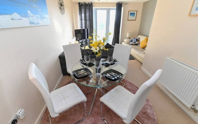 Tennyson Two Bedroom Apartment