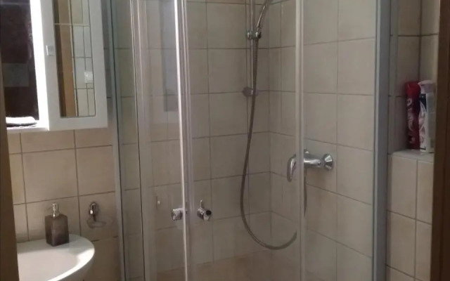 KarosPool Apartman