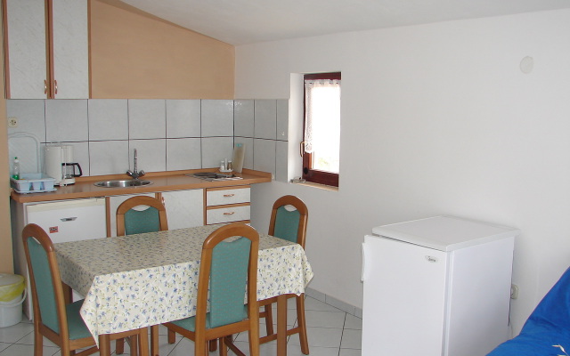 Apartment Port - great loaction and free parking: A1 Veliki  Murter, Island Murter